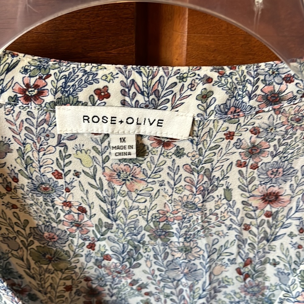 Tunic blouse - Picture 2 of 3